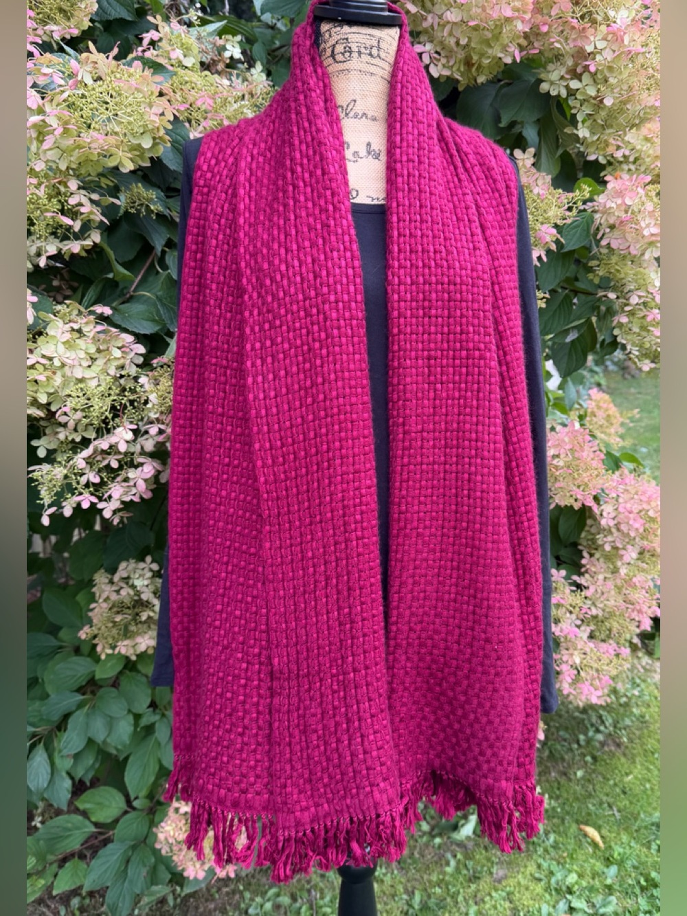 BAJRA ladies Nepal Silk/Cashmere oversized deep cranberry scarf wrap VVGUC++